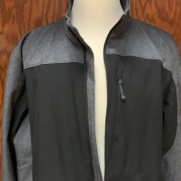 ZeroXposure Rain Jacket - Picture 2 of 10